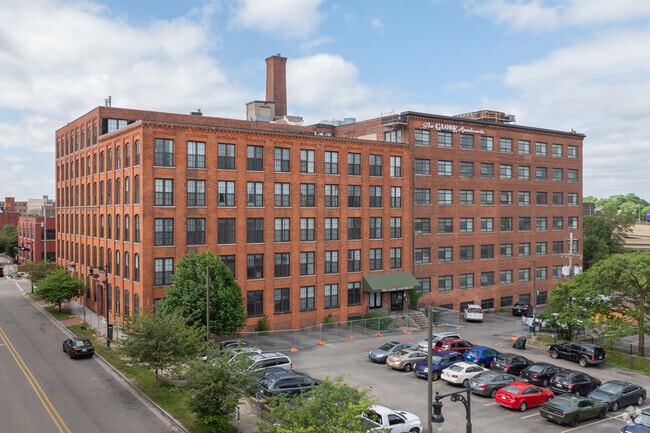 Foto del edificio - The Globe Apartments