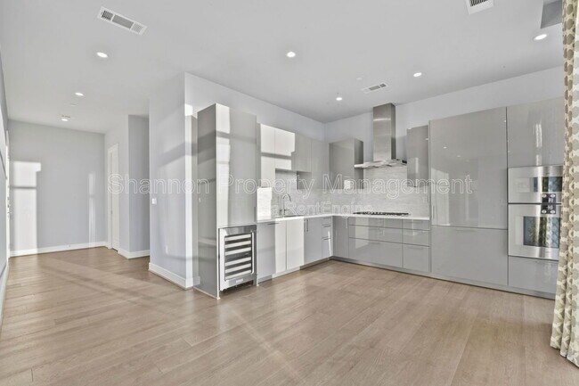 Foto del edificio - 4521 San Felipe St