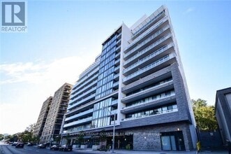 Building Photo - 3018 Yonge St
