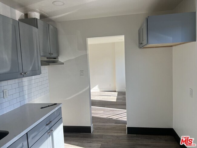 Foto del edificio - 3239 139th St