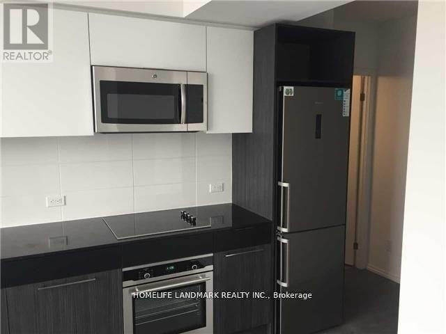 Building Photo - 68 Shuter St