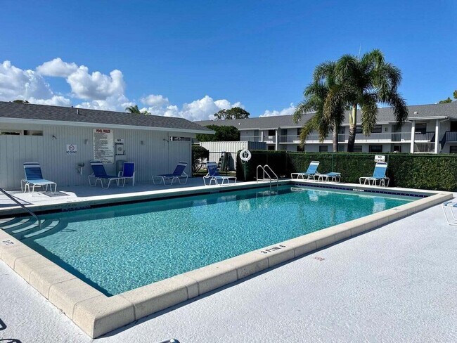 Foto del edificio - 1271 SE Parkview Pl