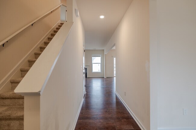 Foto del edificio - 113 Bridgeport Rd