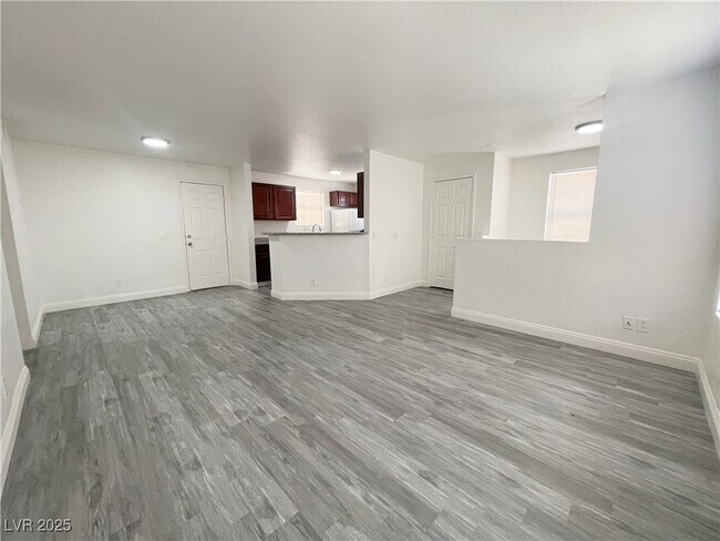 Foto del edificio - 2801 N Rainbow Blvd