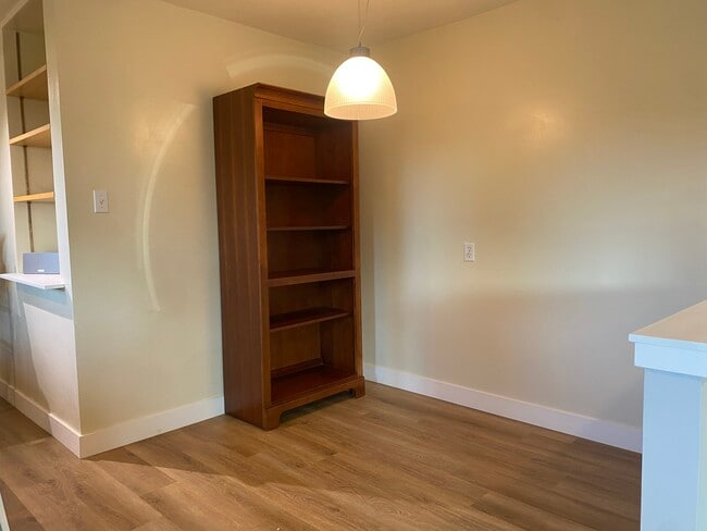 Dining area - 12 Patricia Rd
