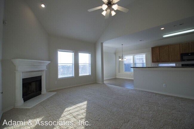 Foto del edificio - 3 br, 2 bath House - 5612 Millers Creek