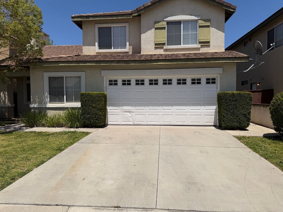 Wonderful 4 Bedroom 3 Bathroom Home - Call Today - Wonderful 4 Bedroom 3 Bathroom Home - Call Today