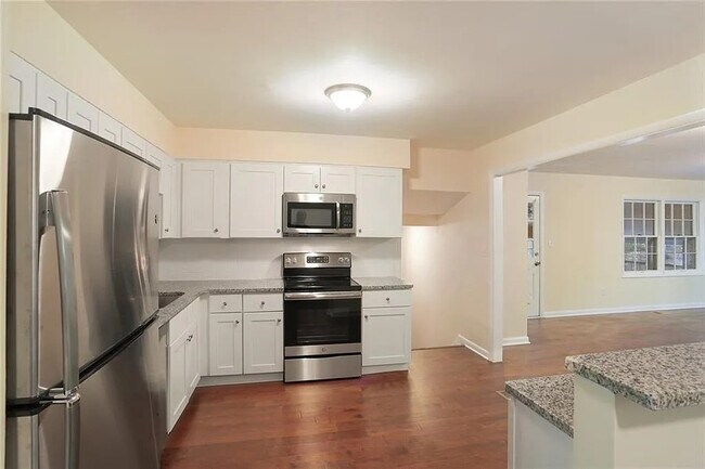 Foto del edificio - Room in House on Shawnee Trail