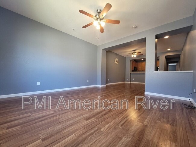 Building Photo - 8428 Crystal Walk Cir