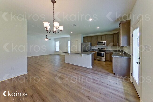 Building Photo - 115 Teddy Ln