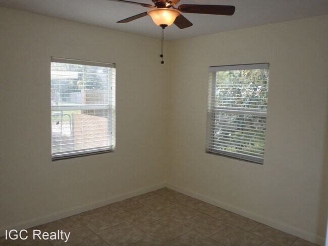 Building Photo - 3 br, 2 bath House - 217 Ash St