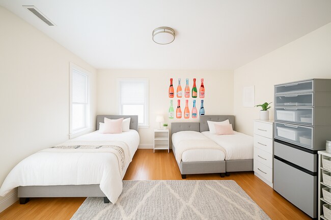 Building Photo - 48 Ashford St