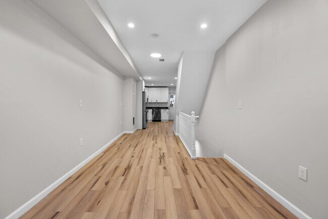 Foto del edificio - 15 N Bradford St
