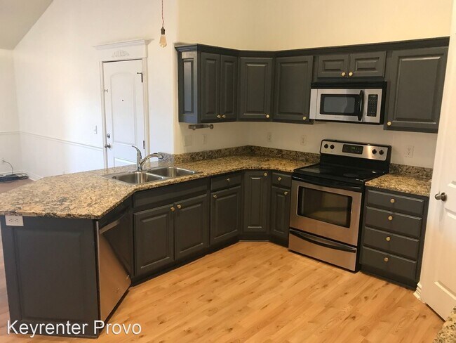 Foto del edificio - 3 br, 2 bath House - 496 S 2150 W #303
