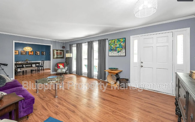 Building Photo - 4816 Lincrest Dr