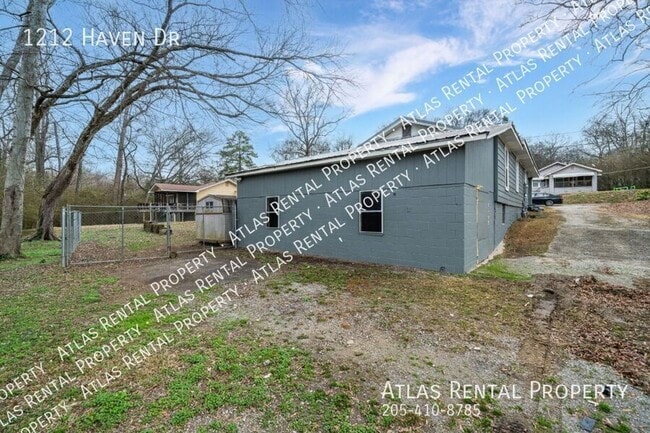 Building Photo - 1212 Haven Dr