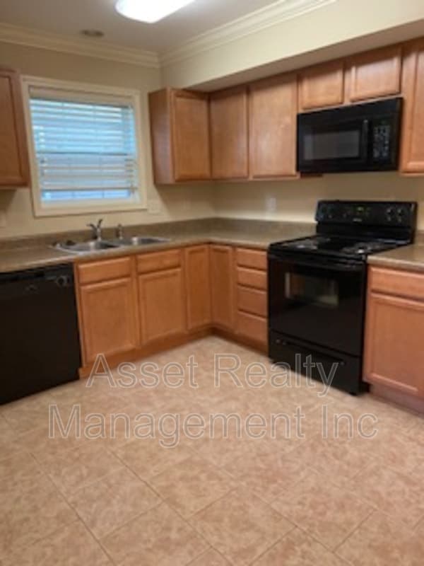 Building Photo - 4730 Forest Landing Way