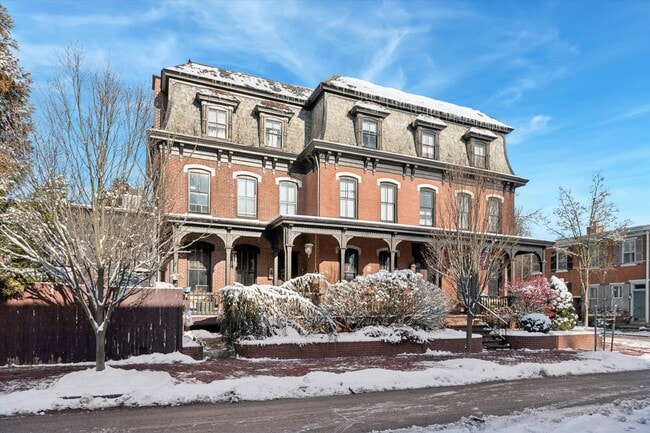 Building Photo - 201 W Barnard St