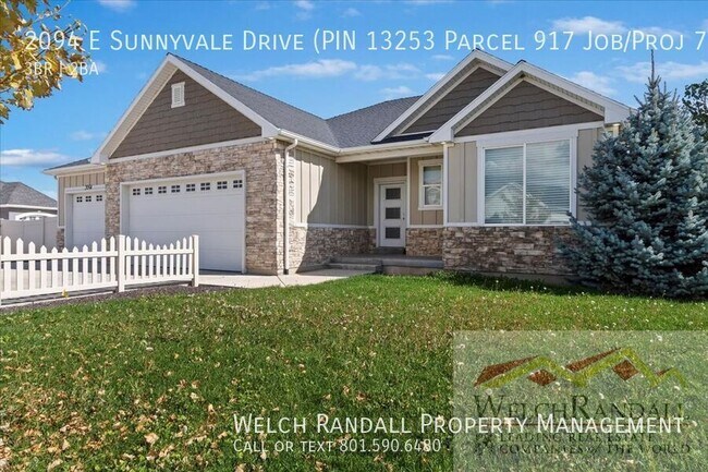 Building Photo - 2094 E Sunnyvale Dr