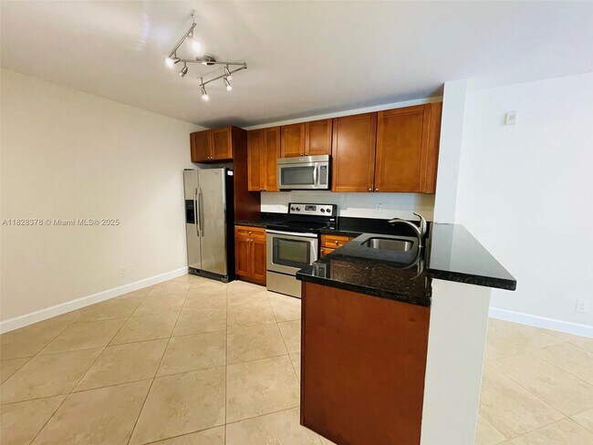 Foto del edificio - 10101 W Sunrise Blvd