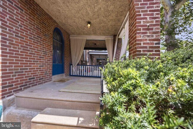 Foto del edificio - 3323 Tilden St