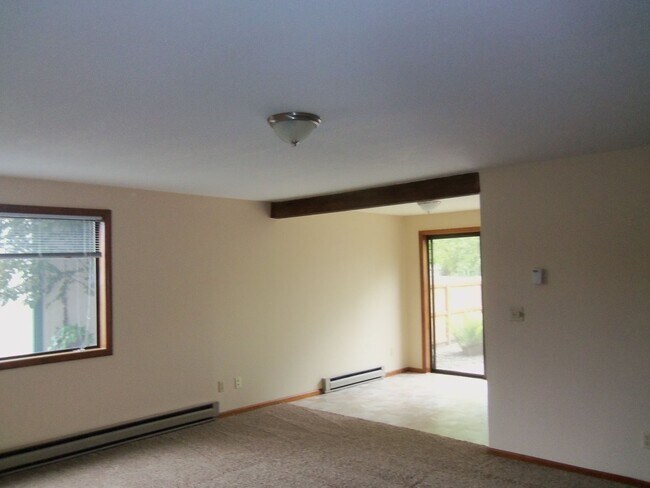 Building Photo - 145 - Division St. Duplex