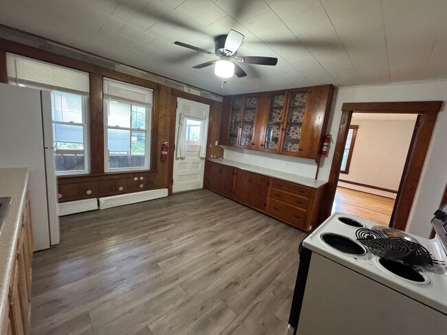 Interior Photo - 8 Union St.