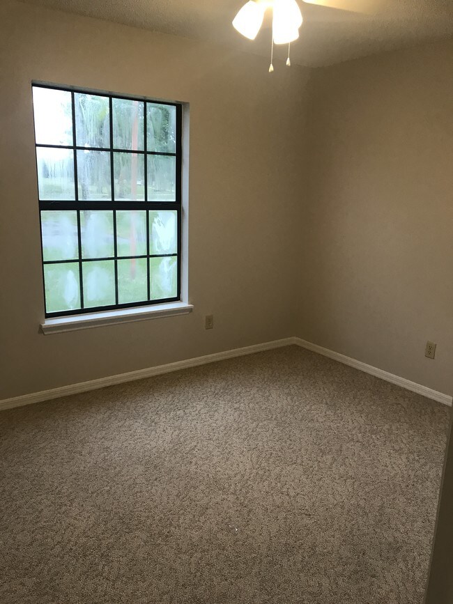 1140 Fairvilla Dr, New Smyrna Beach, FL 32168 Townhome Rentals in New