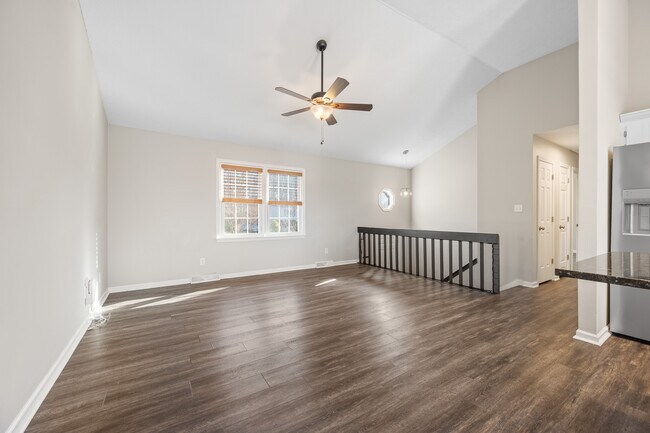 Foto del edificio - 117 Settlement Dr