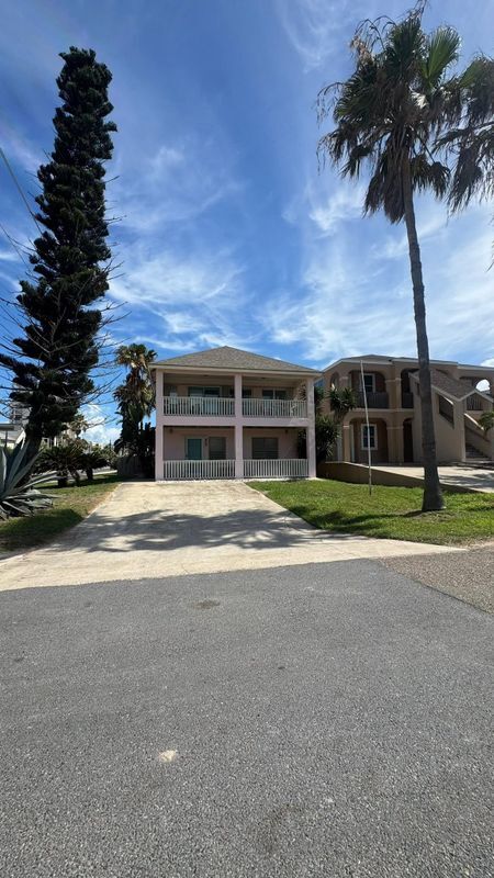 Building Photo - 108 W Capricorn Dr
