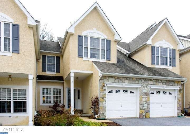 Primary Photo - 3 br, 2.5 bath Townhome - 36 Kennedy Drive