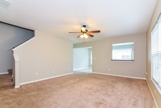 Foto del edificio - 5822 Wrenwater Dr
