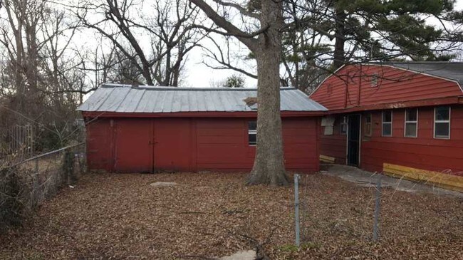 Building Photo - 1801 Brawley St