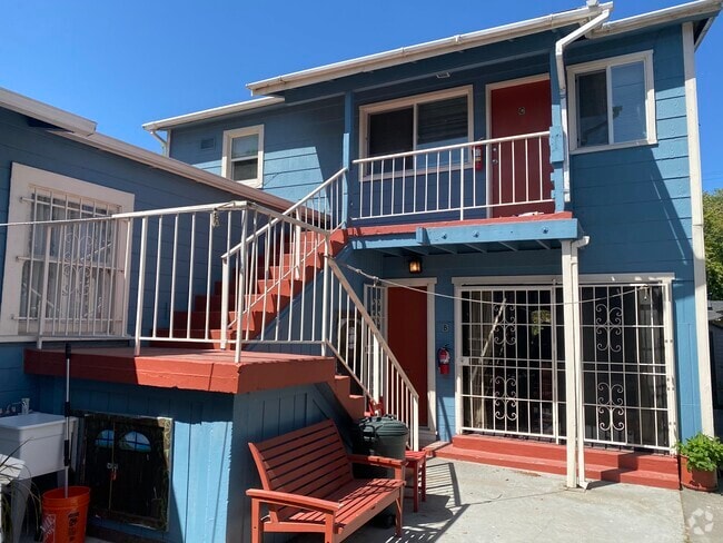 Building Photo - 1474 Seventh St
