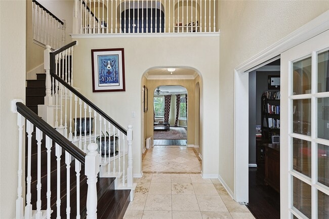 Foto del edificio - 1415 Meadow Hill Dr