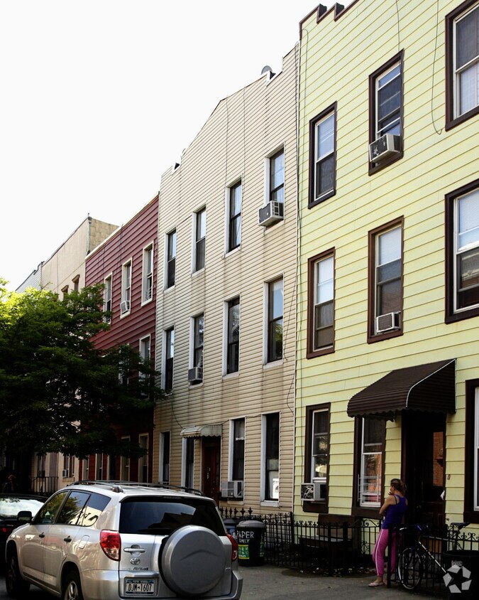 90 Eagle St, Brooklyn, NY 11222 Apartments in Brooklyn, NY