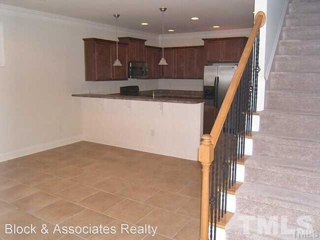 Building Photo - 3 br, 2.5 bath House - 212 Windy Creek Lane