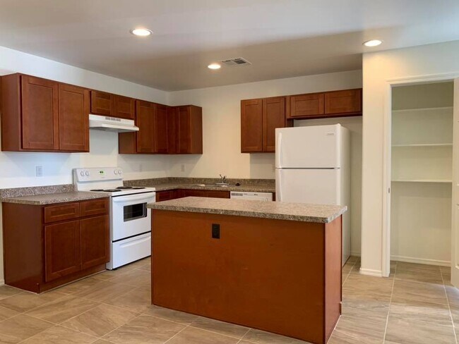 Foto del edificio - 10402 N 9th Ave