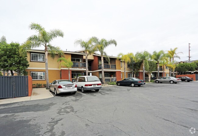 Foto del edificio - The Vintage for Seniors 62 or better !