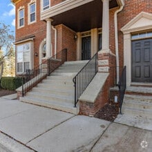 Building Photo - 29422 Glen Oaks Blvd W