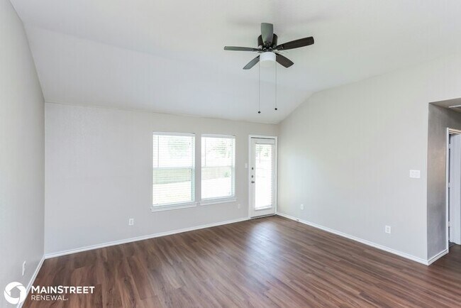 Foto del edificio - 3353 STONEWAY DR, GRAND PRAIRIE, TX 75052