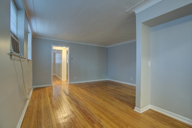 Building Photo - 4837 Cadieux Rd