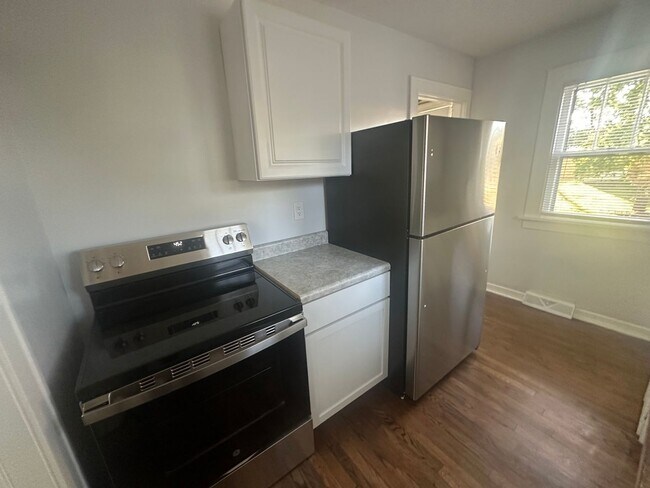 Building Photo - Beautiful house for rent Zion