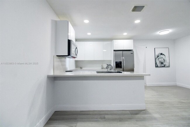 Building Photo - 5510 NW 30th Ave
