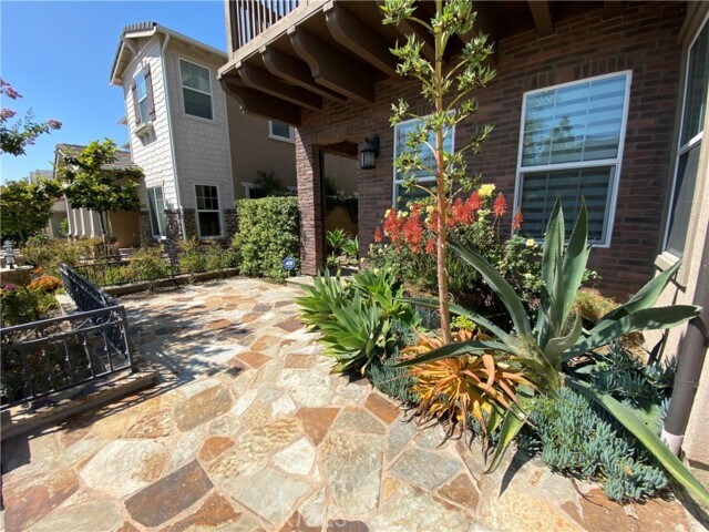 Building Photo - 109 Prairie Rose