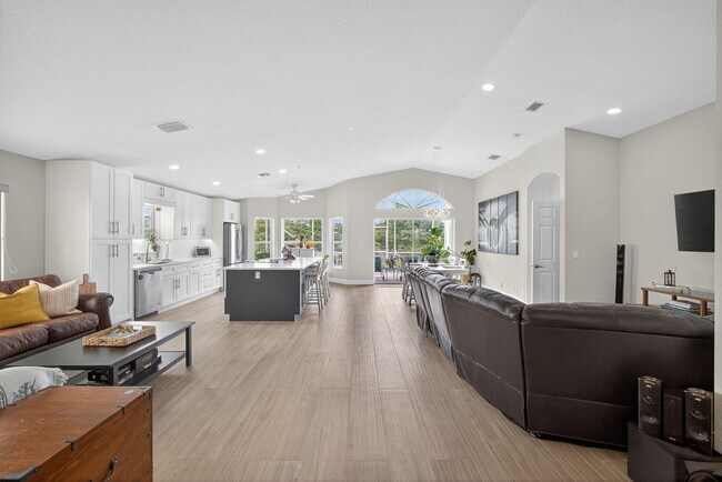 Foto del edificio - 15155 Newquay Ct
