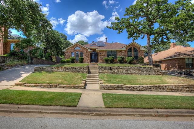 Primary Photo - 3914 Meadow Dr