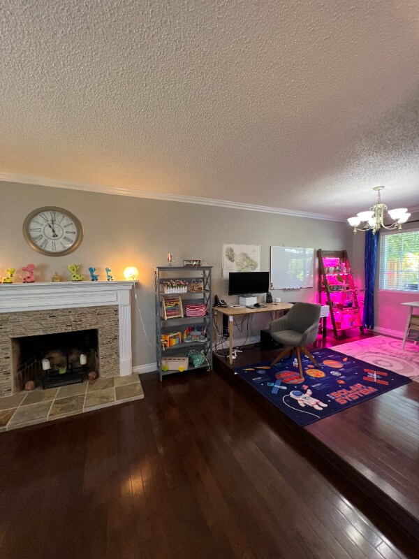 Foto del edificio - 639 Sitka Dr