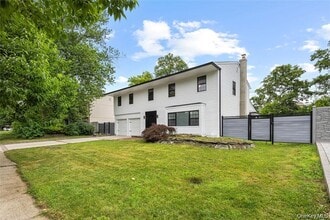 Building Photo - 26 Roseanne Dr Building Photo - 26 Roseanne Dr