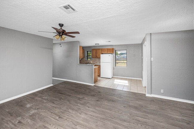 Foto del edificio - 816 NW 33rd St